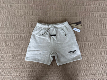 Fear of God Essentials Shorts Light Oat