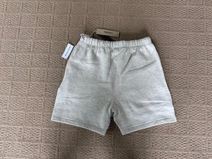 Fear of God Essentials Shorts Light Oat
